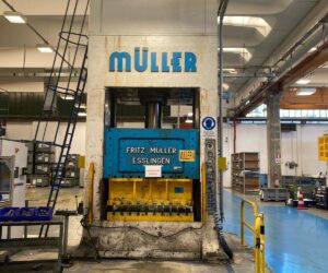 Hydraulic Press MÜLLER 315 ton